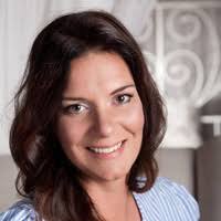 Dr. Takács-Tóth Diana gyógynövény kutató, vegyész, aromaterapeuta, gyógyszerészi kémia doktora