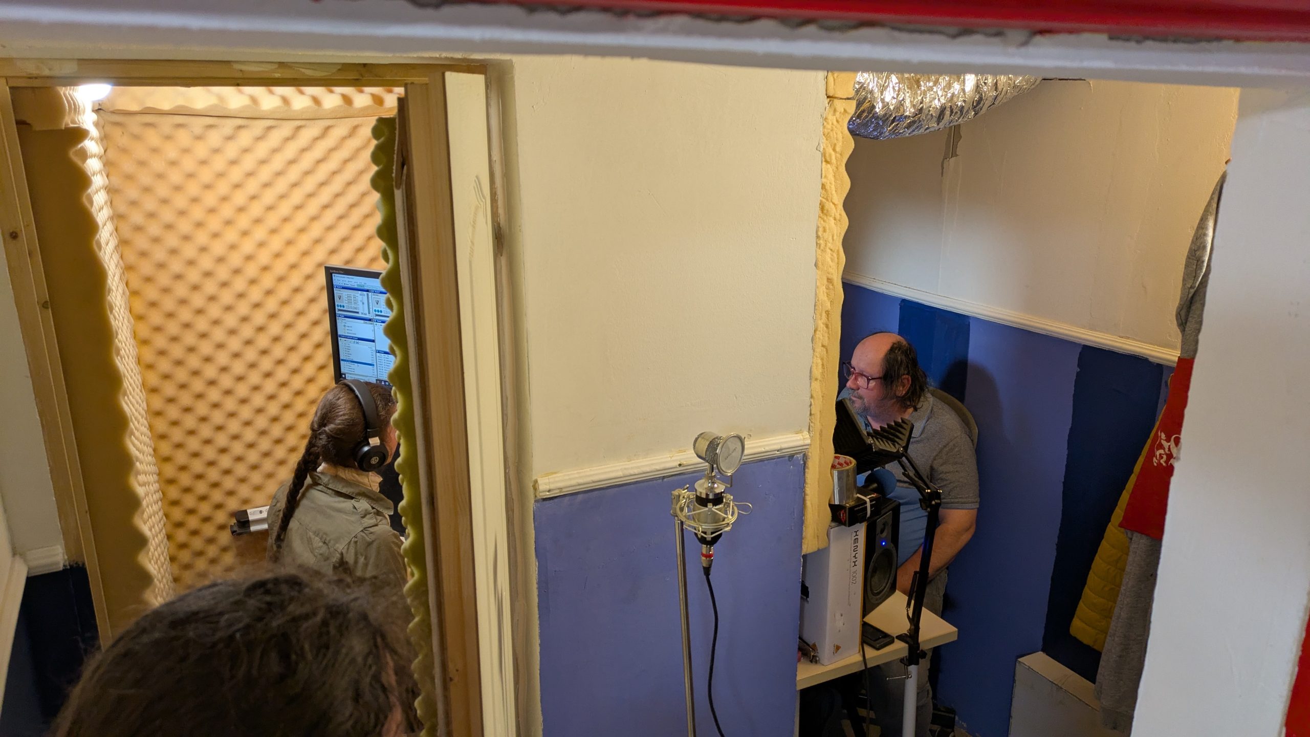 Alexa tolmácsol, garfy technikai pultnál