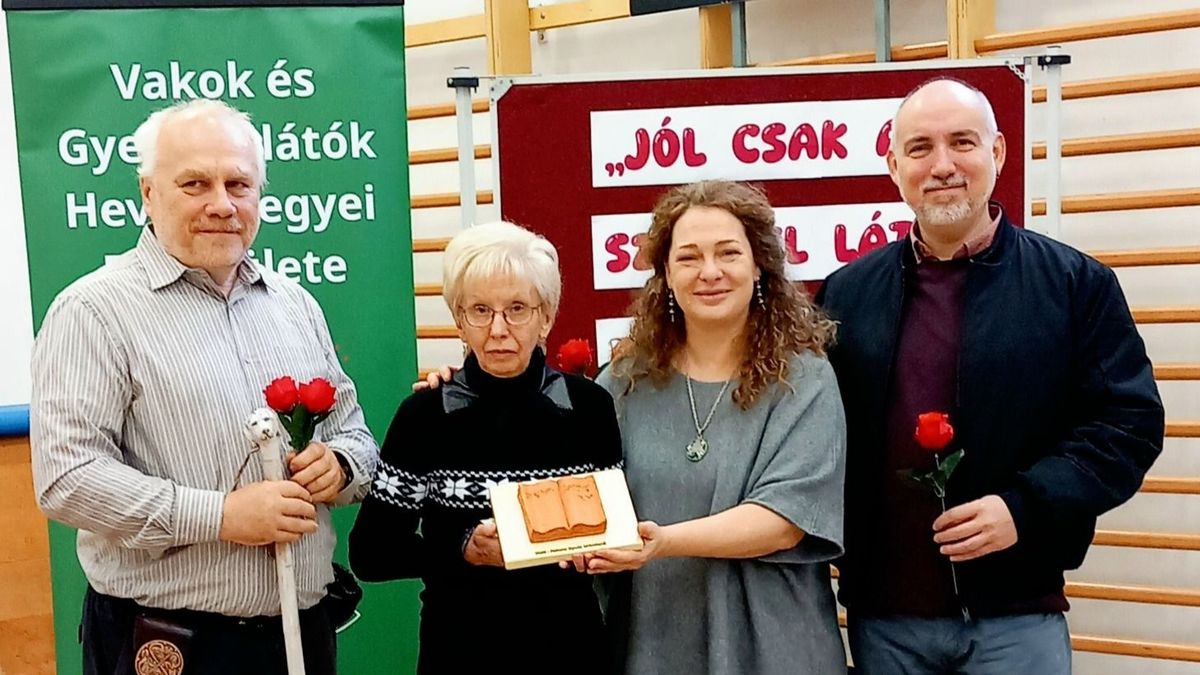 Biró Miklós, Fekete Gyula Miklósné, dr. Rostás Bea Piros és Andreja Jovic a Fekete Tamás-díj átadásán.